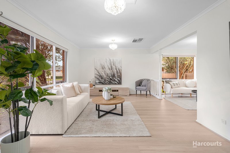 Photo - 85 Kellbourne Drive, Rowville VIC 3178 - Image 2