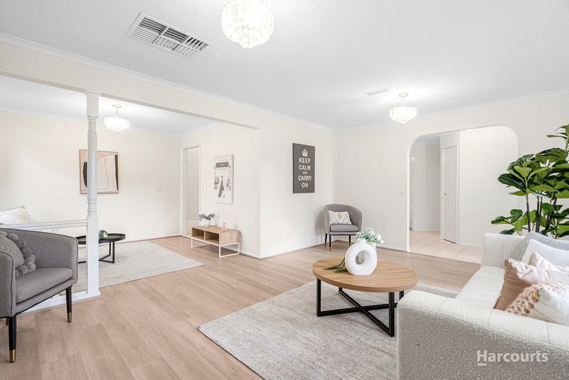 Photo - 85 Kellbourne Drive, Rowville VIC 3178 - Image 3