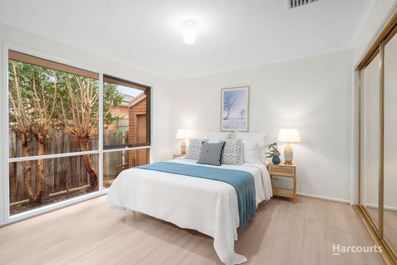 Photo - 85 Kellbourne Drive, Rowville VIC 3178 - Image 8