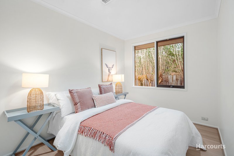 Photo - 85 Kellbourne Drive, Rowville VIC 3178 - Image 14