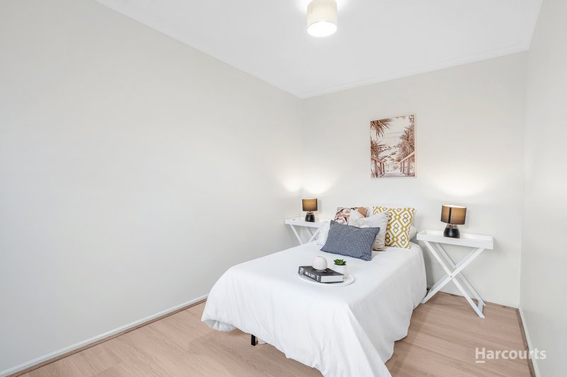 Photo - 85 Kellbourne Drive, Rowville VIC 3178 - Image 16