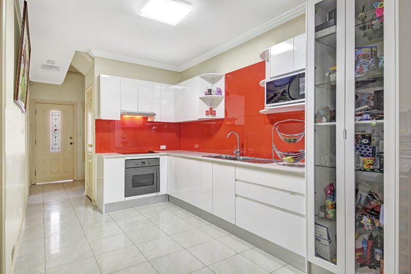 Photo - 85 Kiora Street, Canley Heights NSW 2166 - Image 3