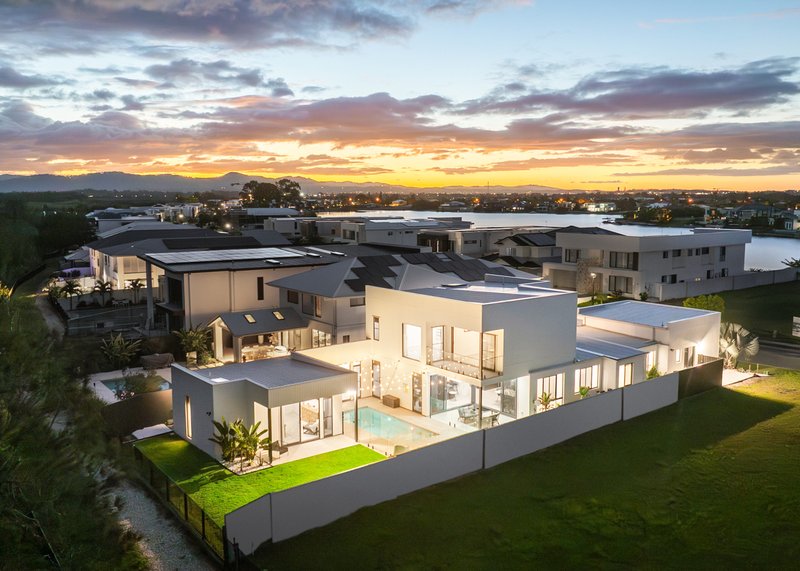 Photo - 85 Lake Serenity Boulevard, Helensvale QLD 4212 - Image 1