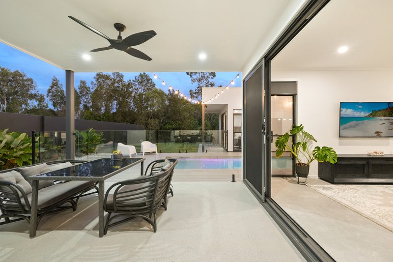 Photo - 85 Lake Serenity Boulevard, Helensvale QLD 4212 - Image 20
