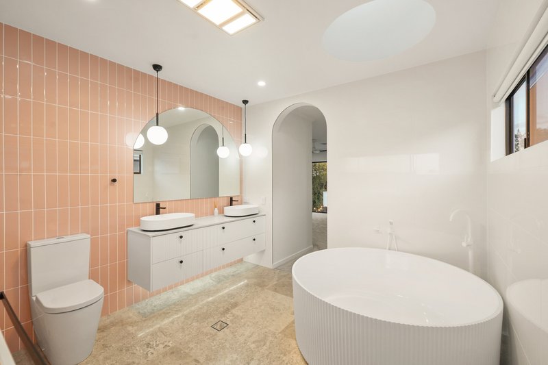 Photo - 85 Lake Serenity Boulevard, Helensvale QLD 4212 - Image 30