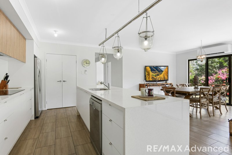 Photo - 85 Lakeside Crescent, Ningi QLD 4511 - Image 5