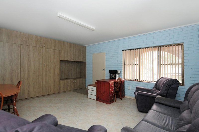 Photo - 85 Landy Drive, Mount Warrigal NSW 2528 - Image 10