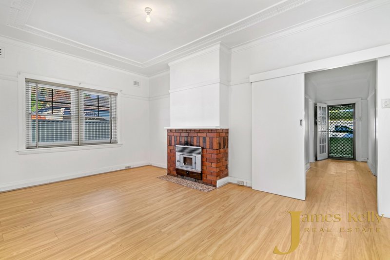 Photo - 85 Lennox Street, Richmond NSW 2753 - Image 3
