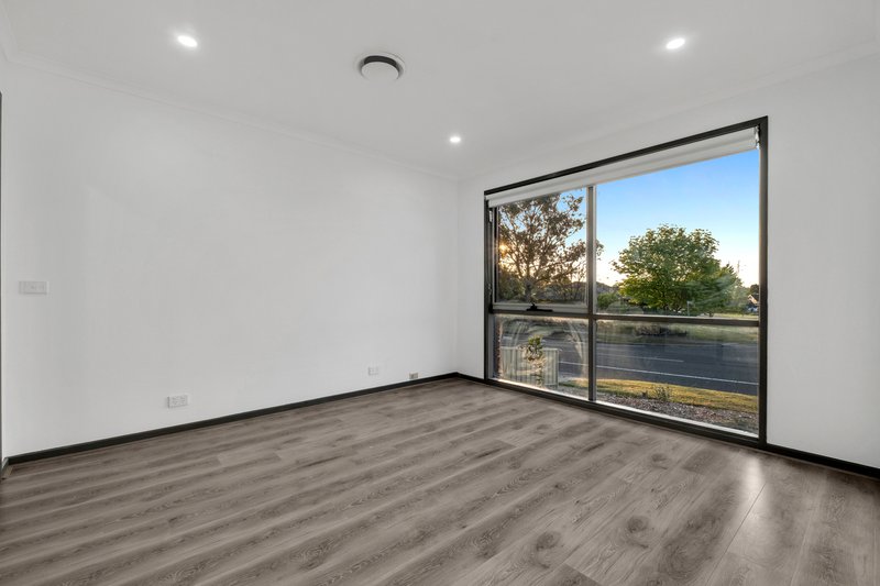 Photo - 85 Lesdon Avenue, Cranbourne VIC 3977 - Image 17