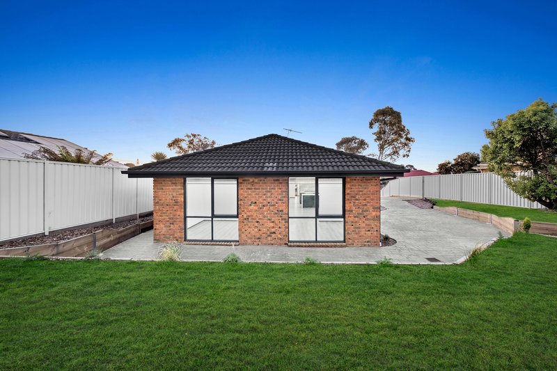 Photo - 85 Lesdon Avenue, Cranbourne VIC 3977 - Image 24