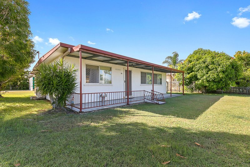 85 Limpus Street, Urangan QLD 4655