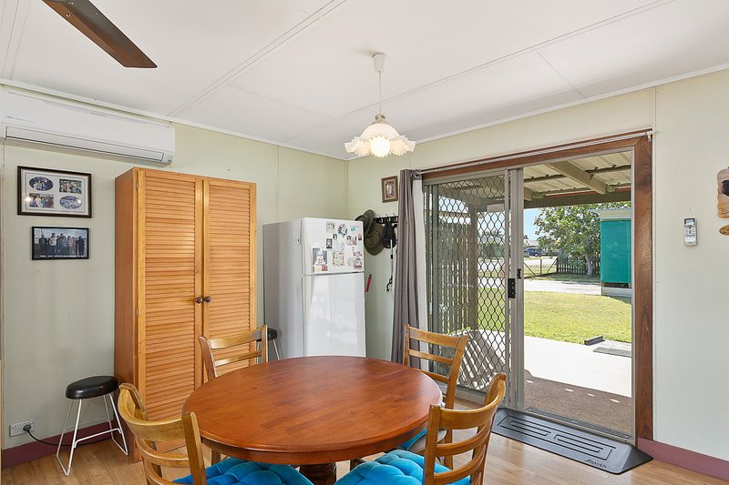 Photo - 85 Limpus Street, Urangan QLD 4655 - Image 7