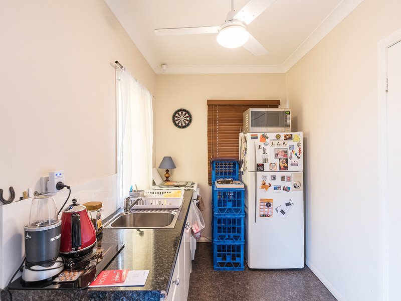 Photo - 85 Lindwall Street, Upper Mount Gravatt QLD 4122 - Image 10