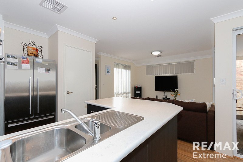 Photo - 85 Marginson Drive, Landsdale WA 6065 - Image 10