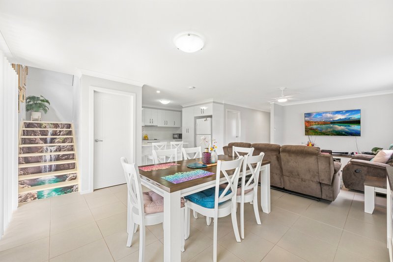 Photo - 8/5 Messines Street, Harlaxton QLD 4350 - Image 9