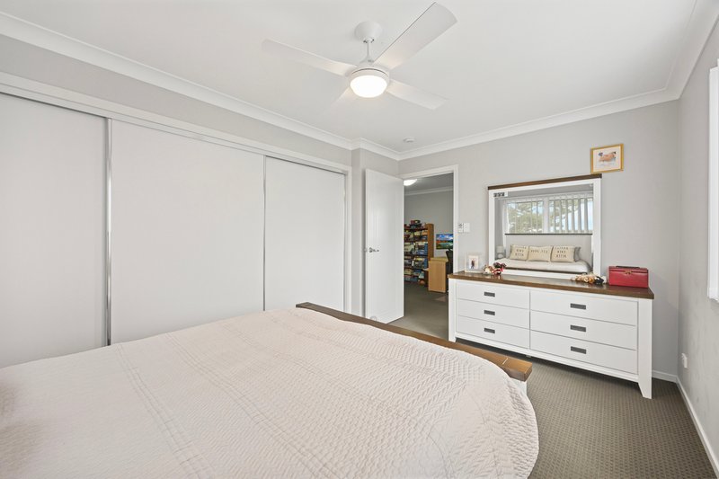 Photo - 8/5 Messines Street, Harlaxton QLD 4350 - Image 13