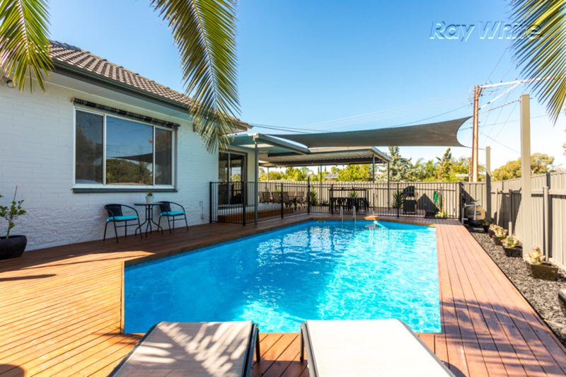 85 Northcote Drive, Para Hills West SA 5096