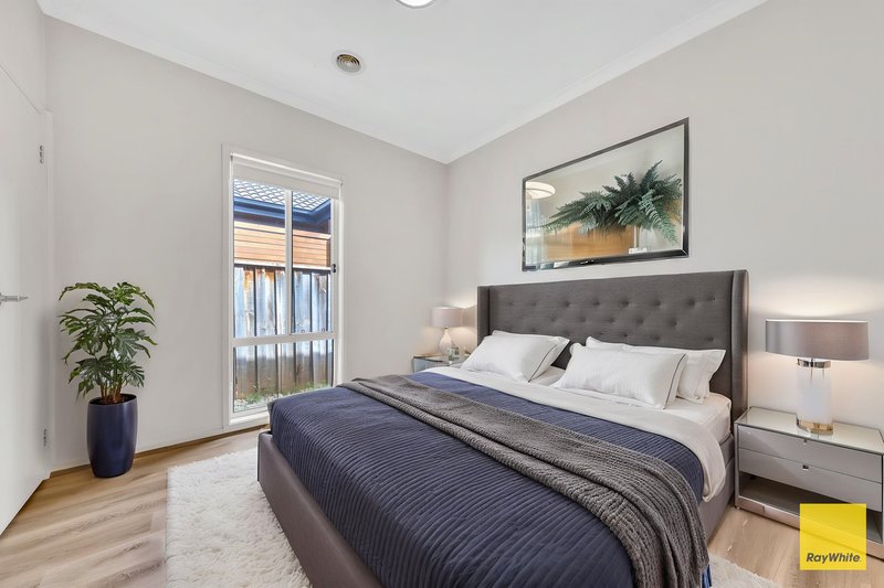 Photo - 85 Rippleside Terrace, Tarneit VIC 3029 - Image 12