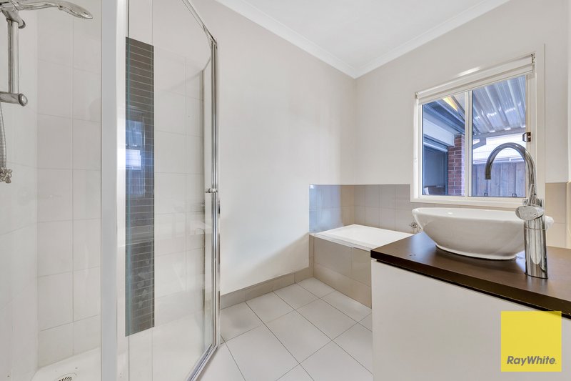 Photo - 85 Rippleside Terrace, Tarneit VIC 3029 - Image 13