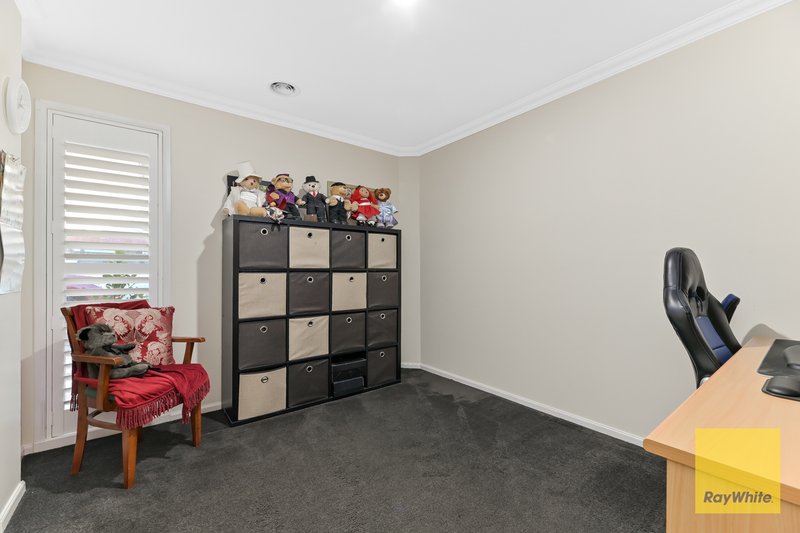 Photo - 85 Robinswood Parade, Narre Warren South VIC 3805 - Image 15