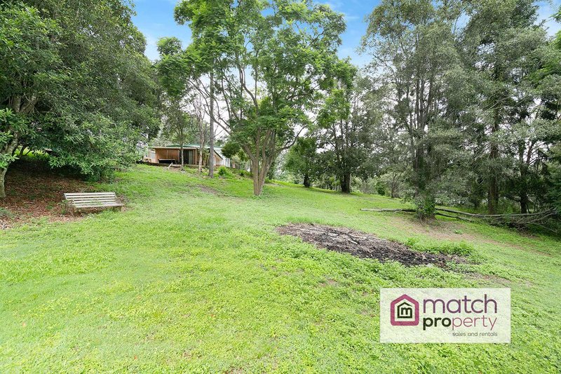 85 Savages Rd , Brookfield QLD 4069