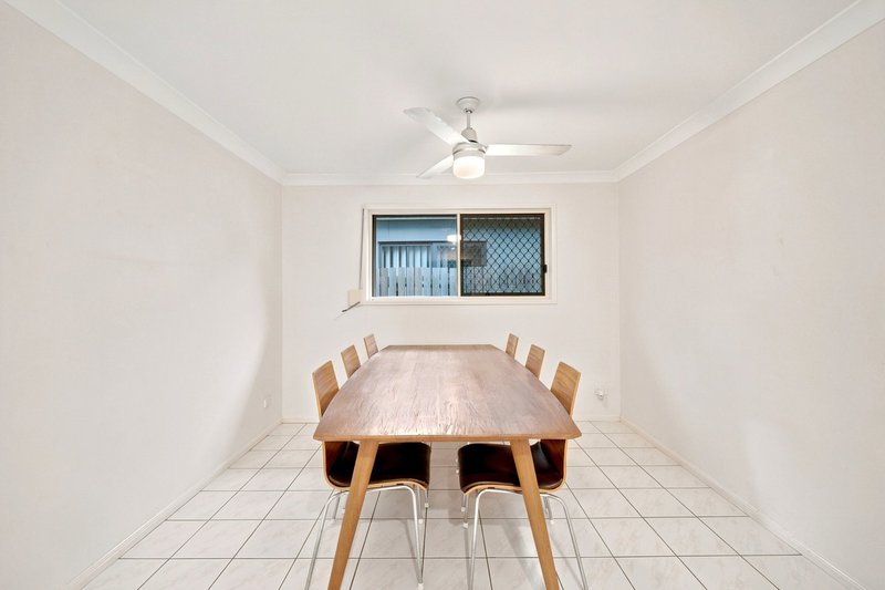 Photo - 85 Southwick Street, Wynnum QLD 4178 - Image 6