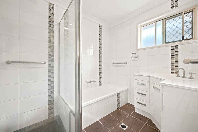 Photo - 85 Southwick Street, Wynnum QLD 4178 - Image 10