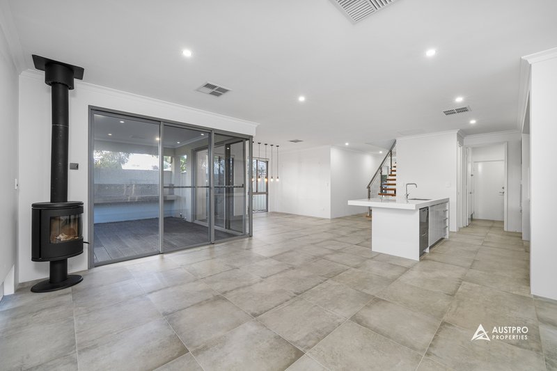 Photo - 85 Stanley Street, Scarborough WA 6019 - Image 12