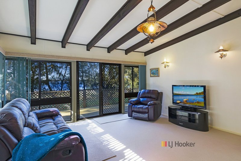 Photo - 85 Sunrise Avenue, Halekulani NSW 2262 - Image 4