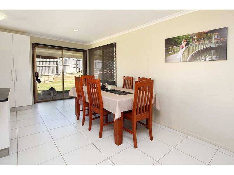 Photo - 85 Vansittart Road, Regents Park QLD 4118 - Image 5