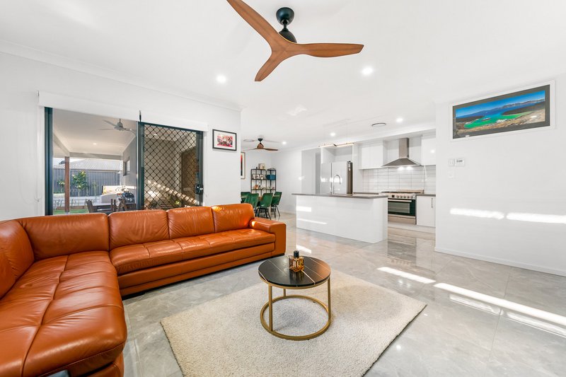 Photo - 85 Westminster Boulevard, Doolandella QLD 4077 - Image 10