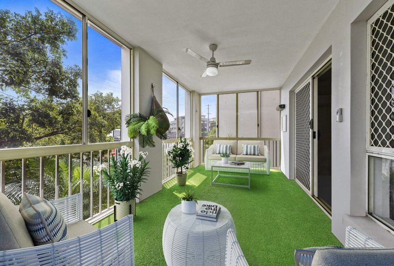 Photo - 8/5 Whytecliffe Street, Albion QLD 4010 - Image 8