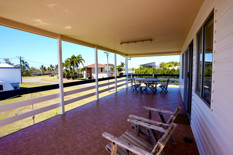 Photo - 85 Zelma Street, Grasstree Beach QLD 4740 - Image 17