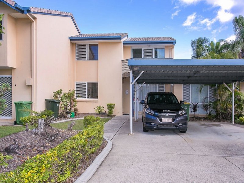 Photo - 8/50 St Kevins Ave , Benowa QLD 4217 - Image 2