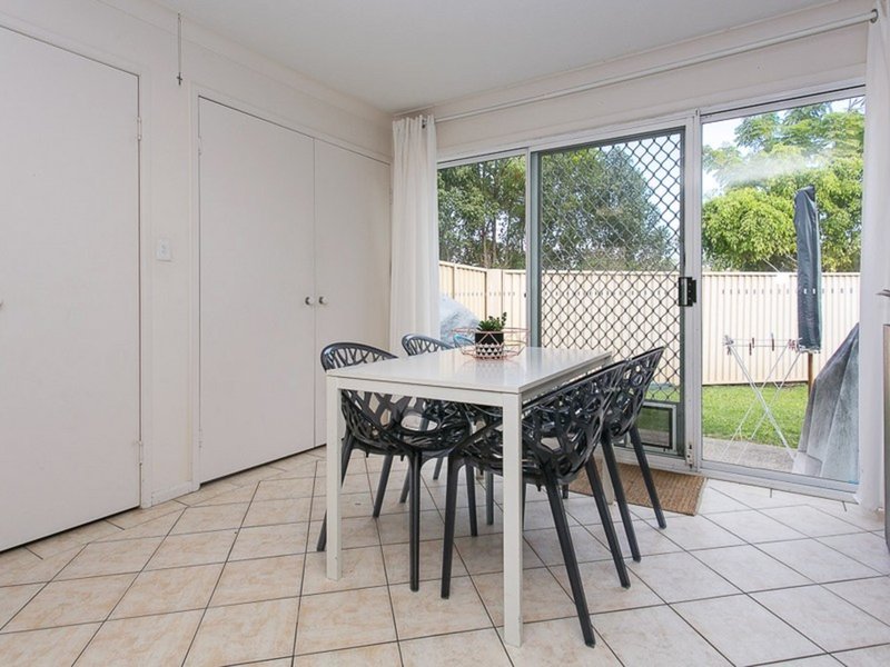 Photo - 8/50 St Kevins Ave , Benowa QLD 4217 - Image 7