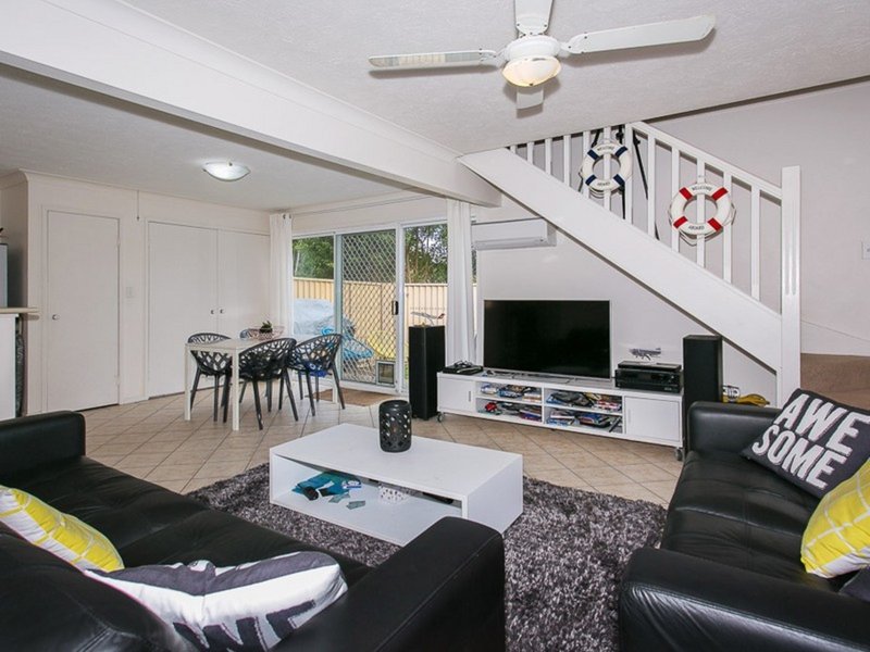 Photo - 8/50 St Kevins Ave , Benowa QLD 4217 - Image 8