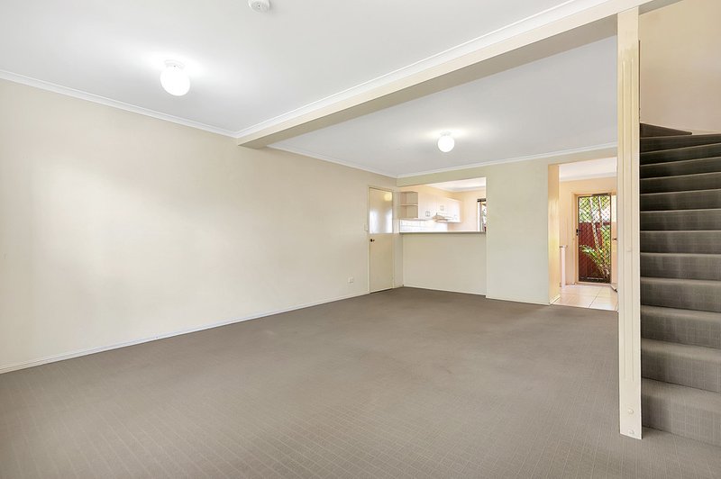 Photo - 8/51-61 Bowen Street, Capalaba QLD 4157 - Image 2