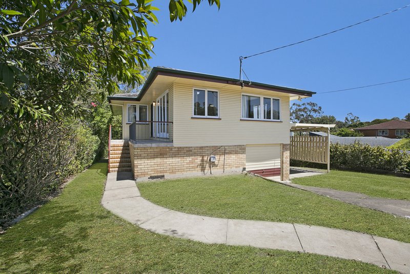 Photo - 851 Cavendish Road, Holland Park QLD 4121 - Image 2