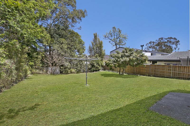 Photo - 851 Cavendish Road, Holland Park QLD 4121 - Image 11