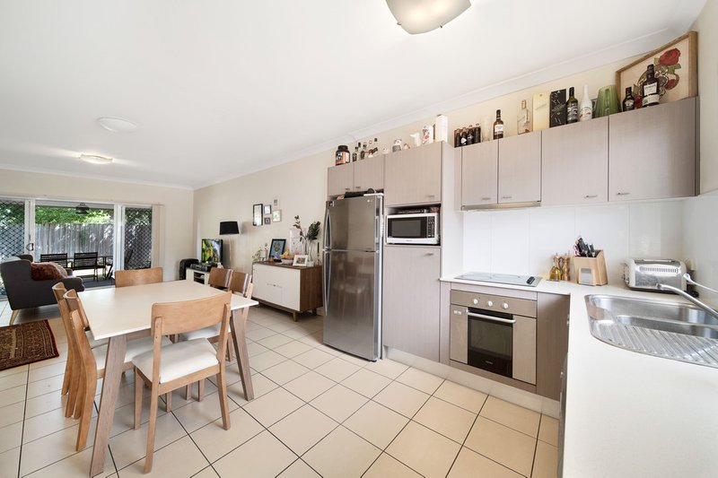 Photo - 8/51 Glasgow Street, Zillmere QLD 4034 - Image 2