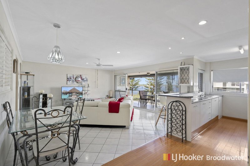 Photo - 8/516 Marine Parade, Biggera Waters QLD 4216 - Image 2