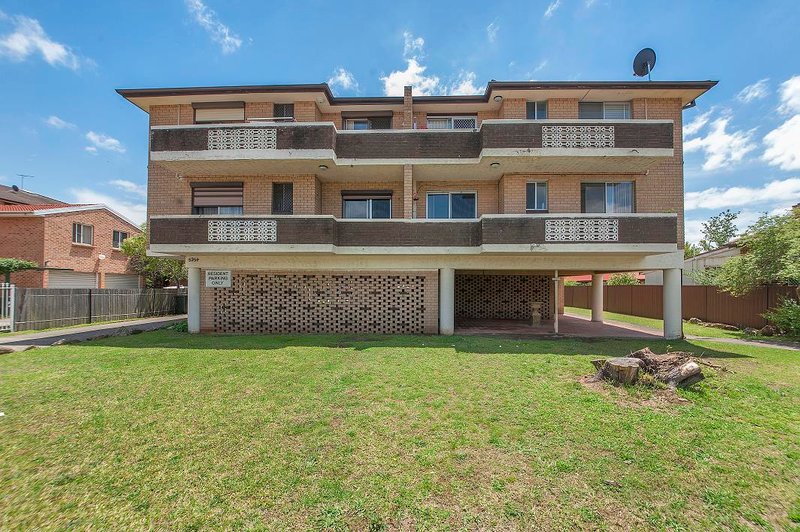 8/52 Harris Street, Fairfield NSW 2165