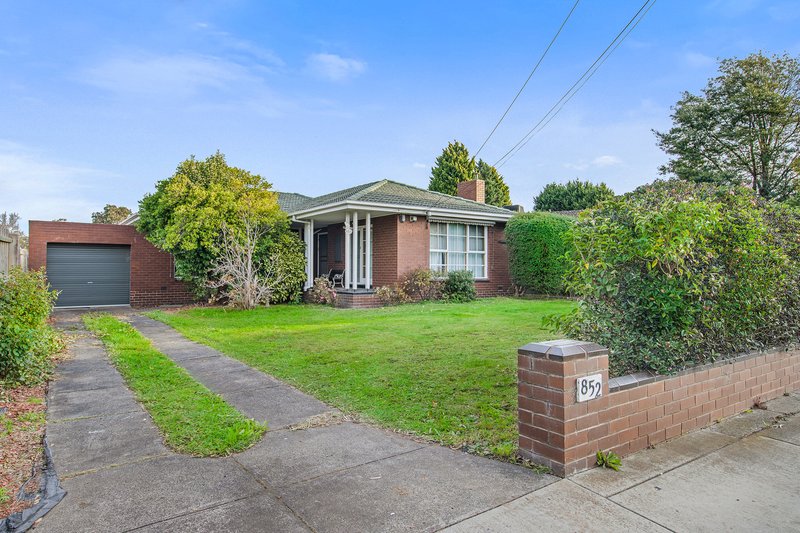 852 High Street Road, Glen Waverley VIC 3150