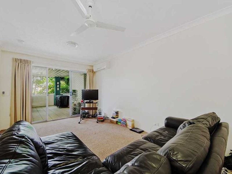 Photo - 8/52 Queen Street, Southport QLD 4215 - Image 4