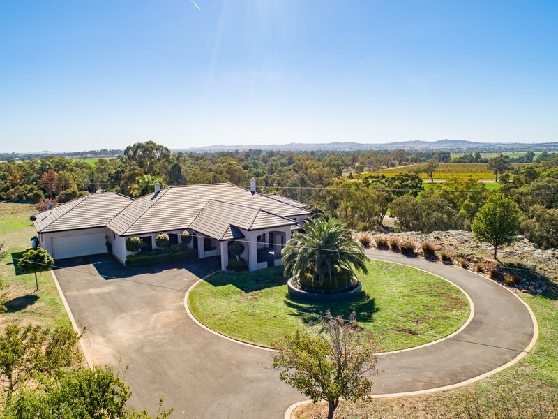 Photo - 853 Lachlan Valley Way, Cowra NSW 2794 - Image 3