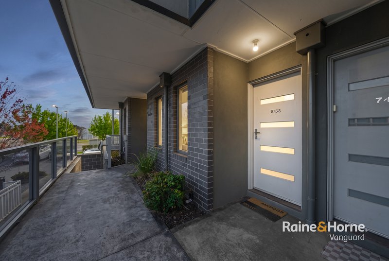Photo - 8/53 Saxony Drive, Epping VIC 3076 - Image 1