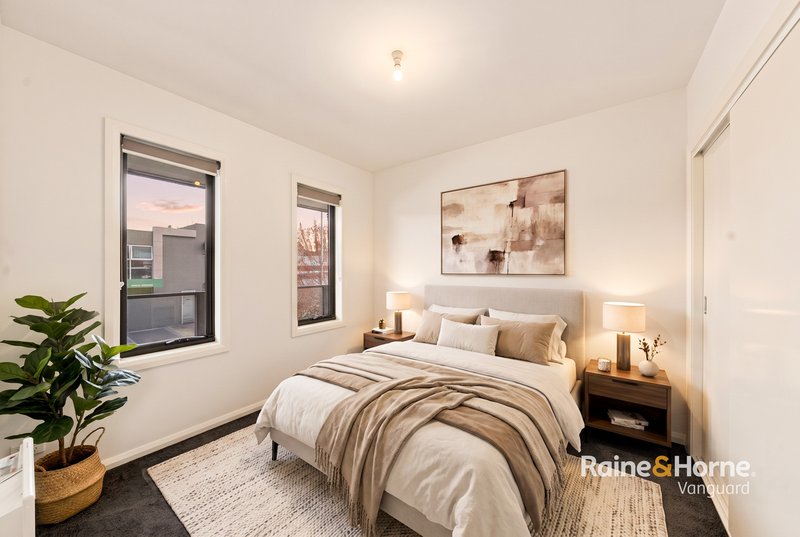 Photo - 8/53 Saxony Drive, Epping VIC 3076 - Image 6