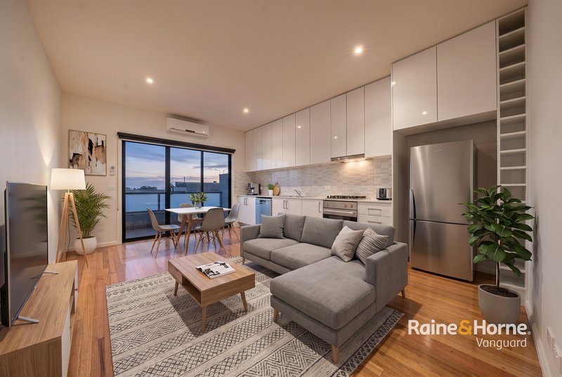 Photo - 8/53 Saxony Drive, Epping VIC 3076 - Image 9