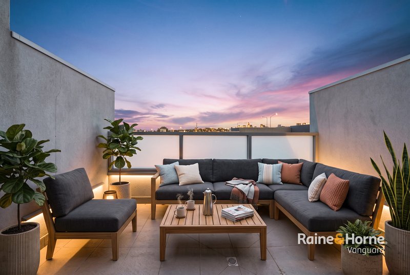 Photo - 8/53 Saxony Drive, Epping VIC 3076 - Image 10