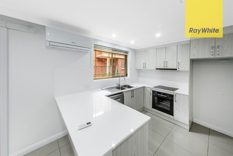 Photo - 8/55-57 Fennell Street, North Parramatta NSW 2151 - Image 3